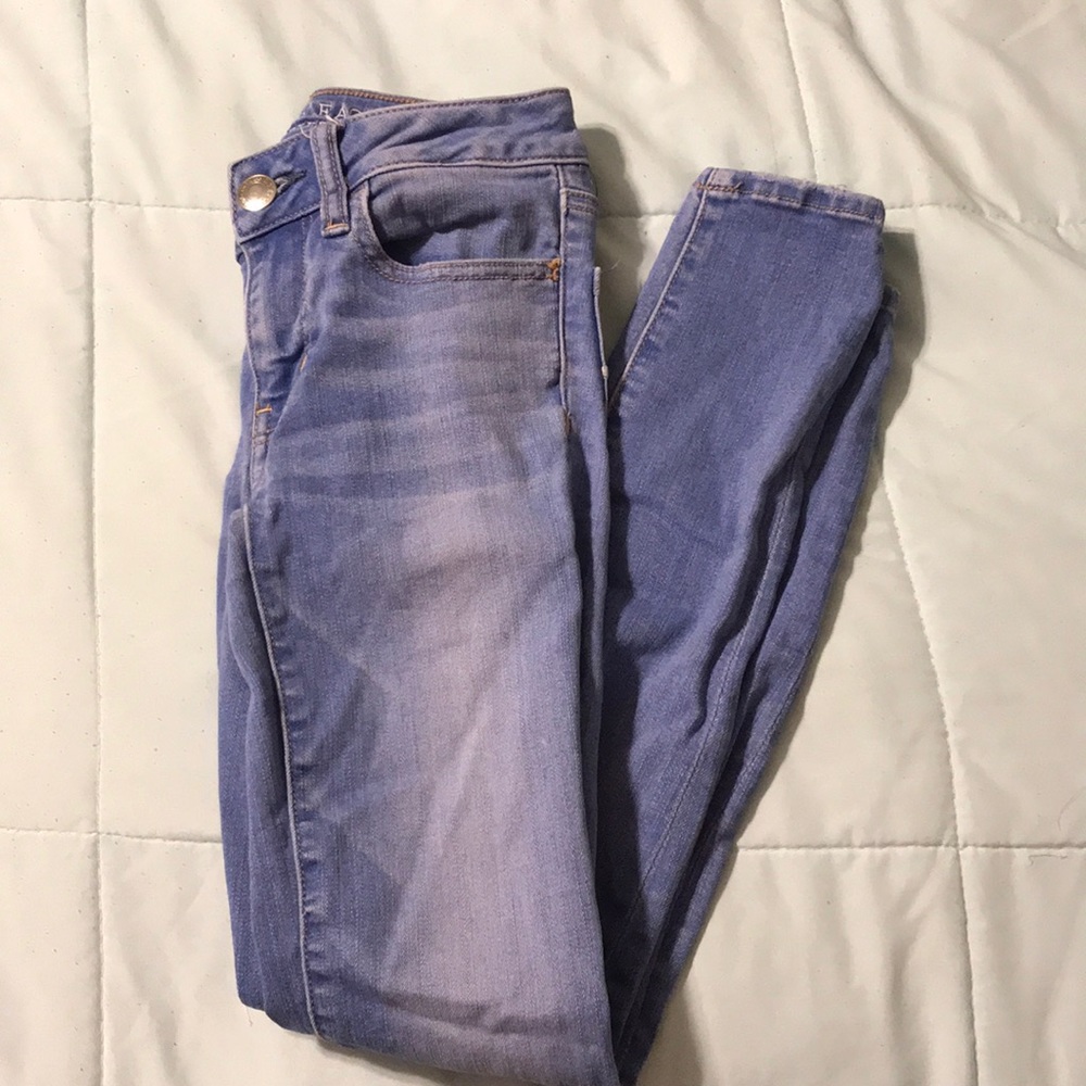 American eagle light wash jeans